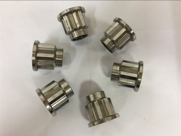 12 పాయింట్ గింజ